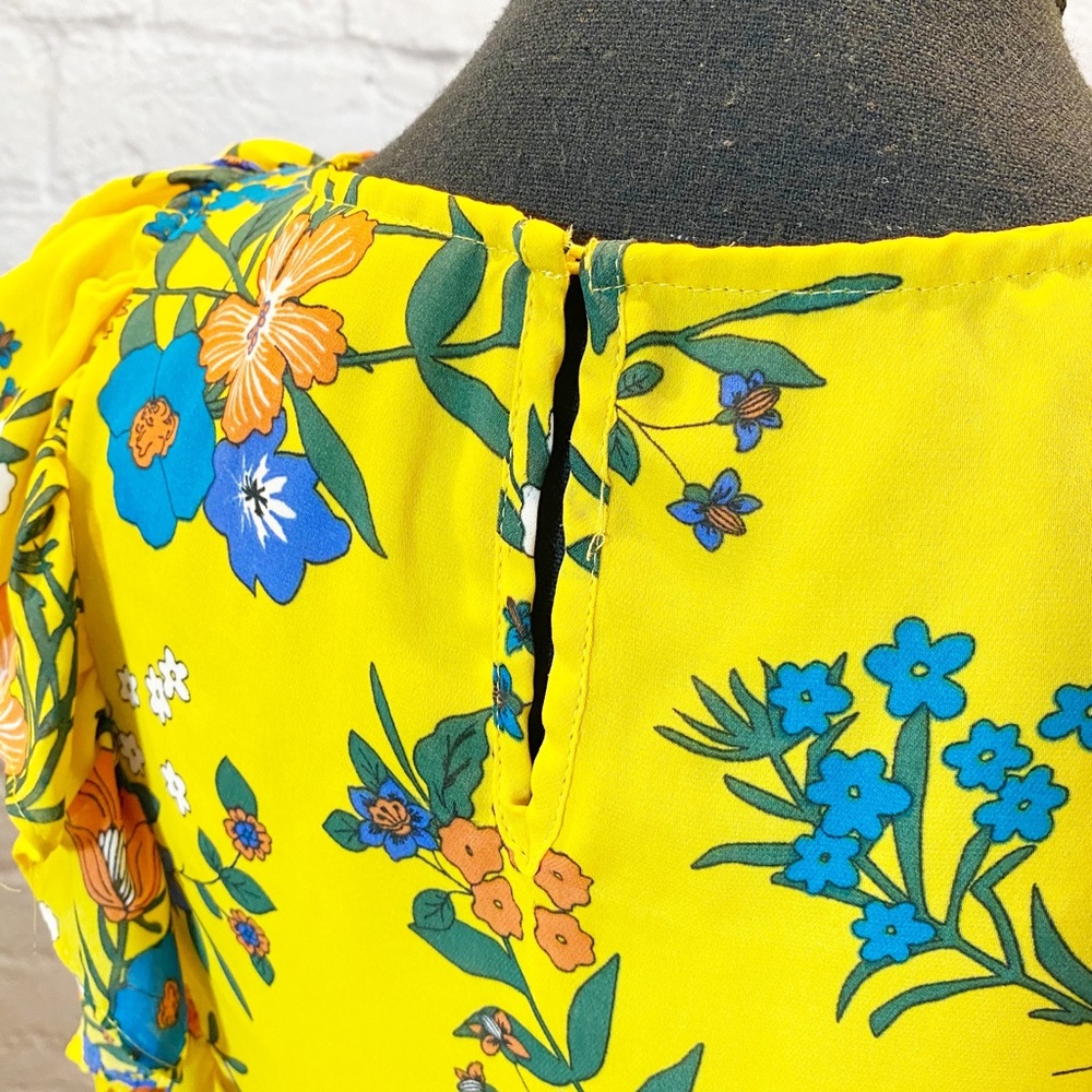 Floral Ruffle Blouse - Picture 7 of 14